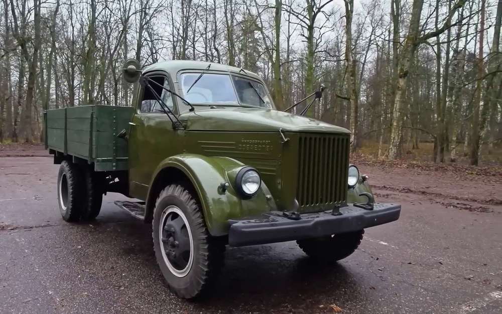 40 лет на нем ездила вся страна - самый массовый грузовик СССР