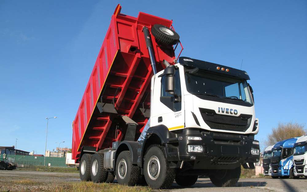 Тяжелые грузовики IVECO Trakker: все особенности