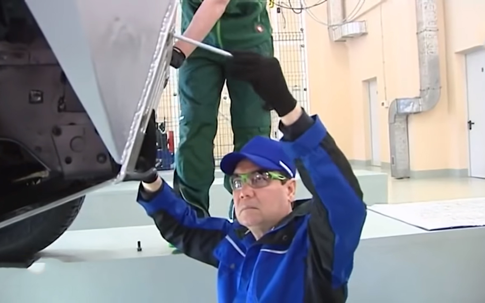 Президент Туркменистана сконструировал гоночную машину