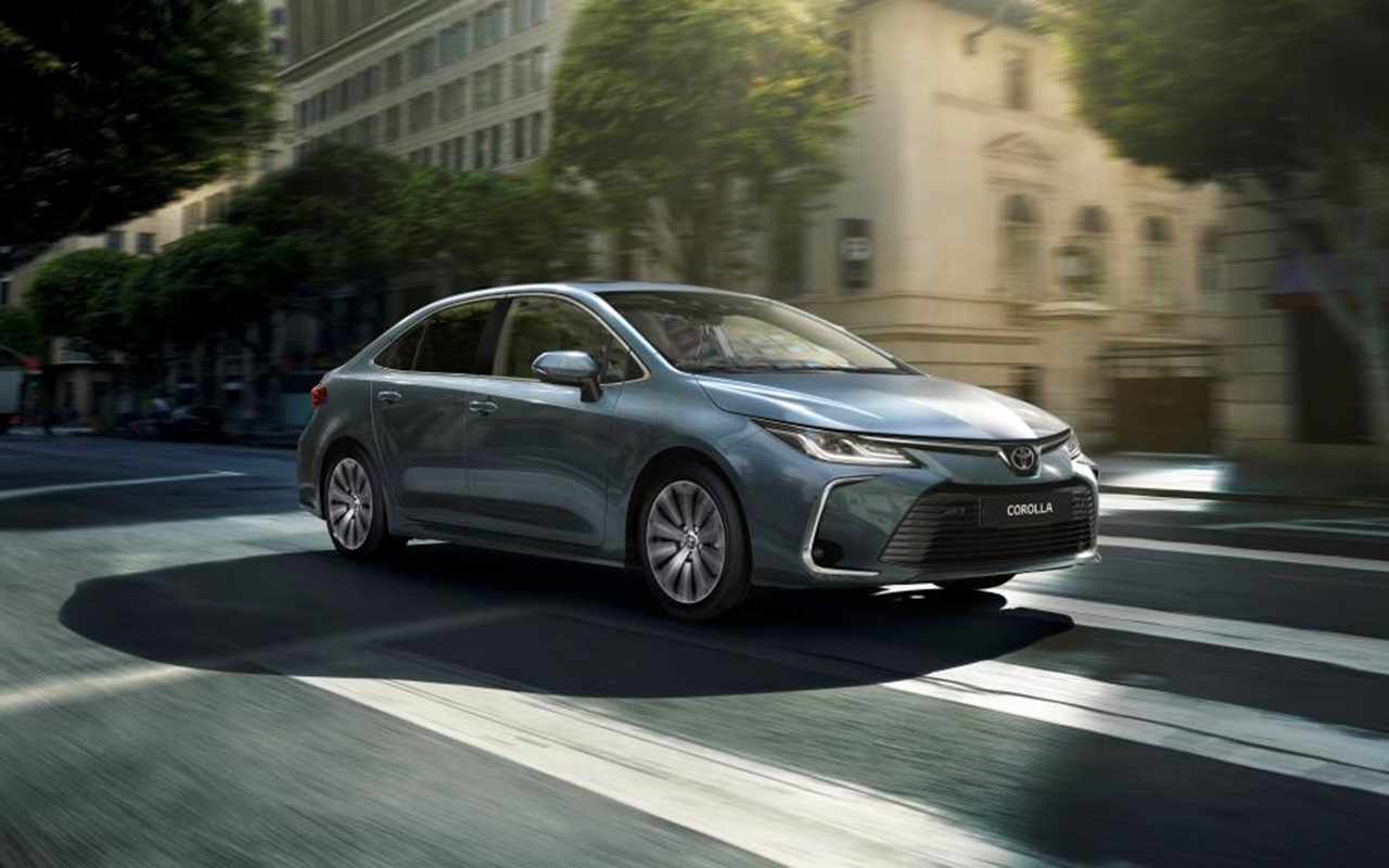 Новая Toyota Corolla появится в России со старым мотором
