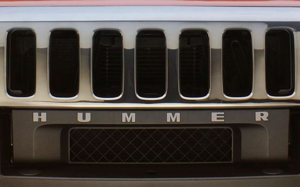 Легендарный Hummer возродится в виде электромобиля