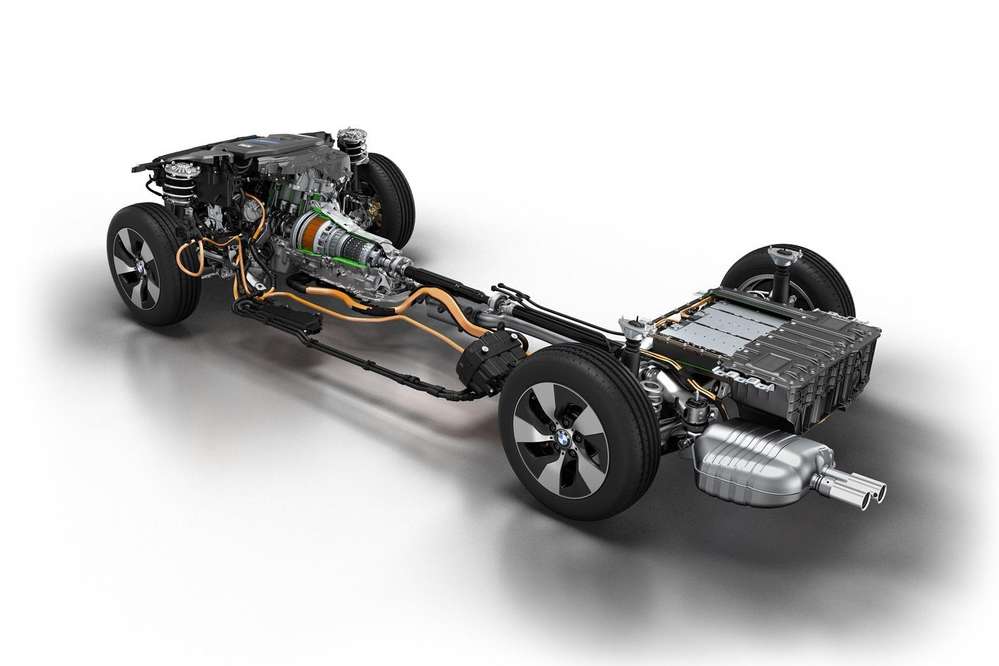BMW представила гибридный привод будущего и настоящего