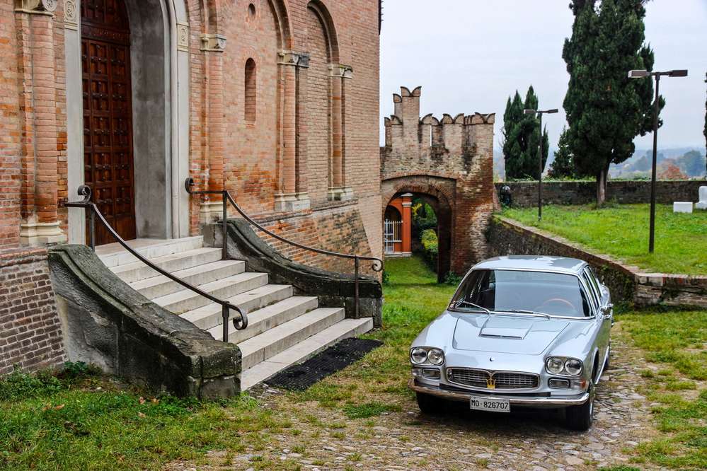 Maserati Quattroporte: неореализм