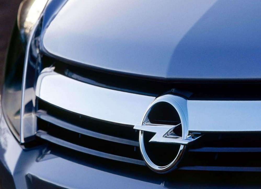 Владелец сгоревшего Opel отсудил у автосервиса двойную стоимость машины