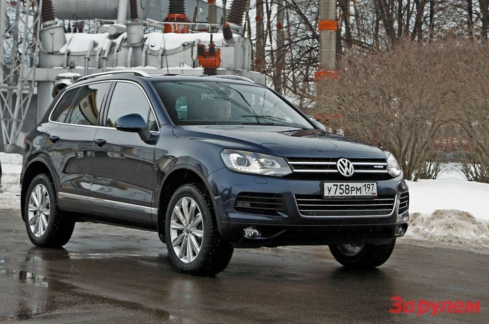 VW Touareg Hybrid: 3 240 000 руб.