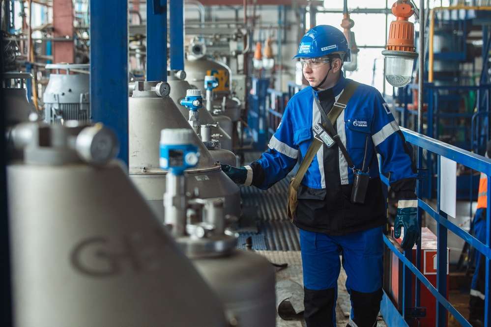 «Газпром нефть» расширяет производство синтетических присадок для моторных масел