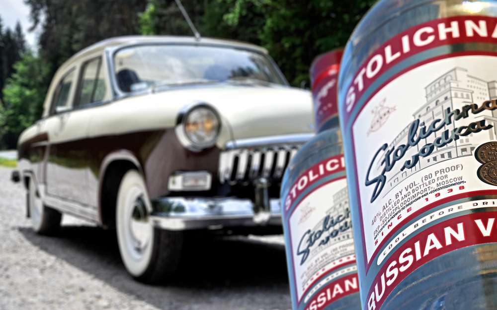 Самые дорогие автомобили в истории России (считаем в бутылках водки)