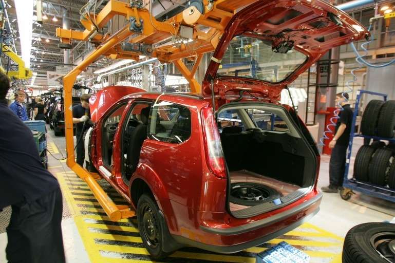 Завод Ford в Ленинградской области остановил сборку модели Focus