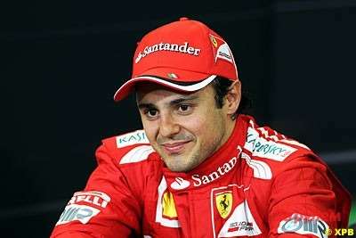 Фелипе Масса и Ferrari подписали контракт на 2013 год.
