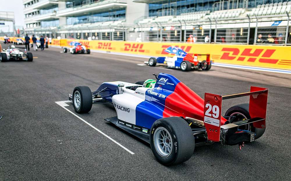 В 2015 году SMP Racing получила со стороны Международной федерации автоспорта (FIA) права на проведение официальной североевропейской серии Формулы-4.