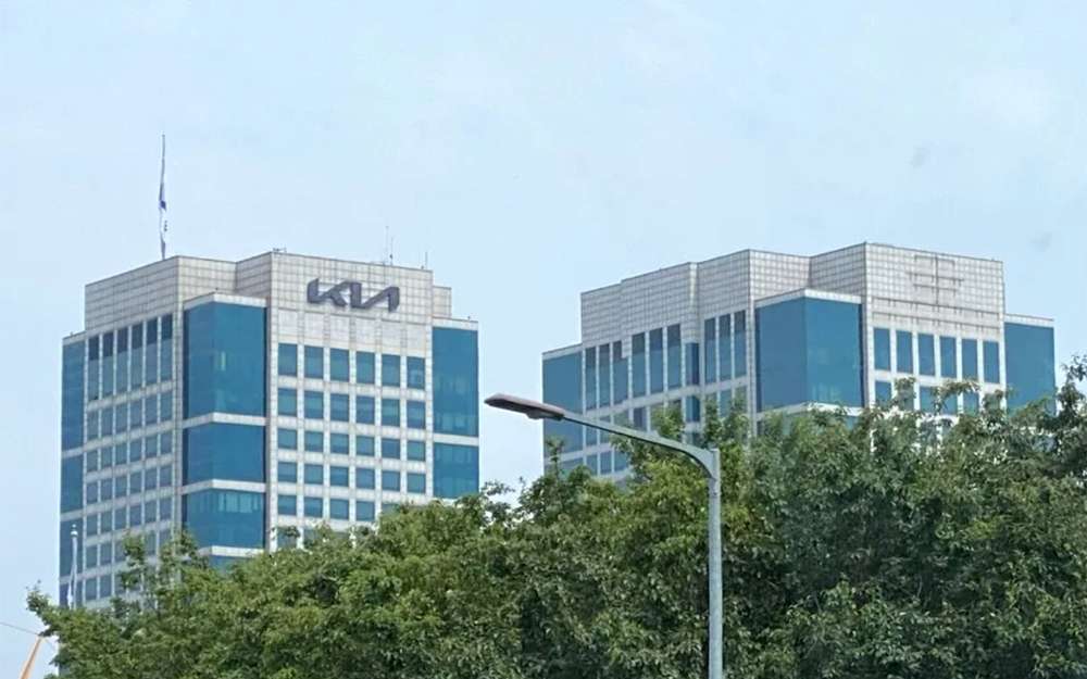 Куда исчез логотип Hyundai с крыши штаб-квартиры