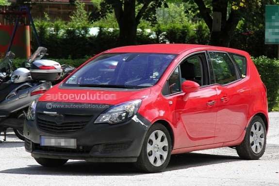 Opel Meriva к новому модельному году слегка обновится