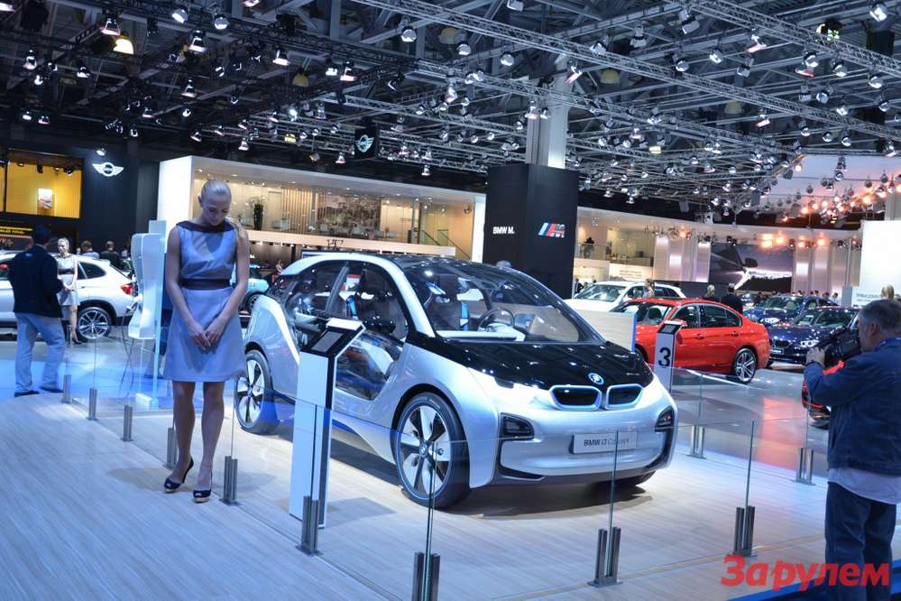 BMW привез в Москву концепты i3 и i8 Spyder
