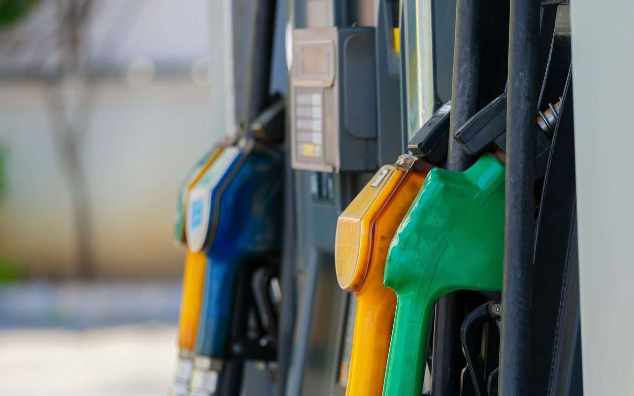 Что будет с ценами на бензин летом Эксперты подробно объяснили