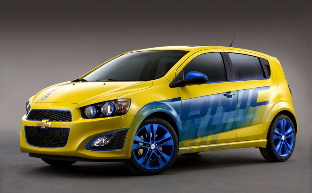 Chevrolet представит на LA Auto Show «горячий» Sonic RS и седан Sonic Dusk