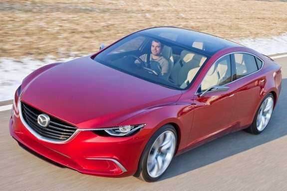 Новая Mazda6 показала свои фонари в третьем ролике-тизере