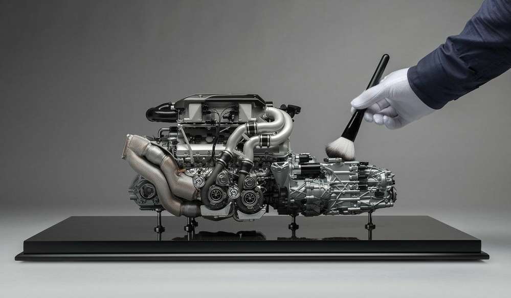 Двигатель Bugatti Chiron оценили в 9365 долларов. Неработающий и маленький
