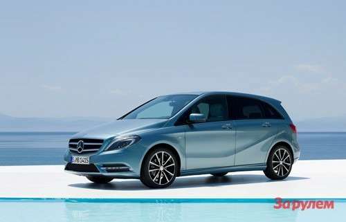 Mercedes-Benz уменьшил начальную цену B-класса