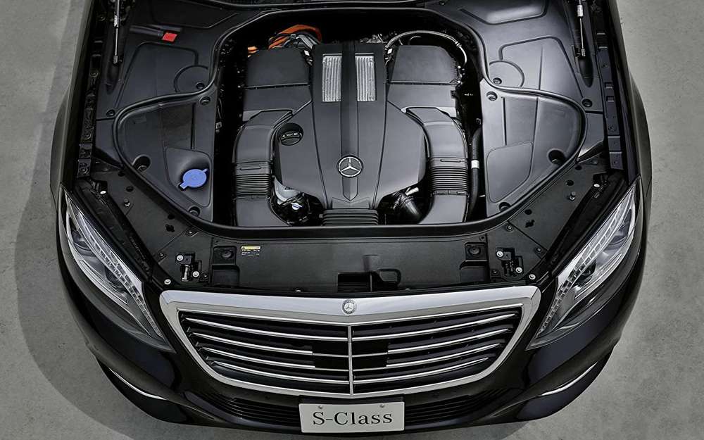 В двигателях Mercedes-Benz найдены две дефектные детали