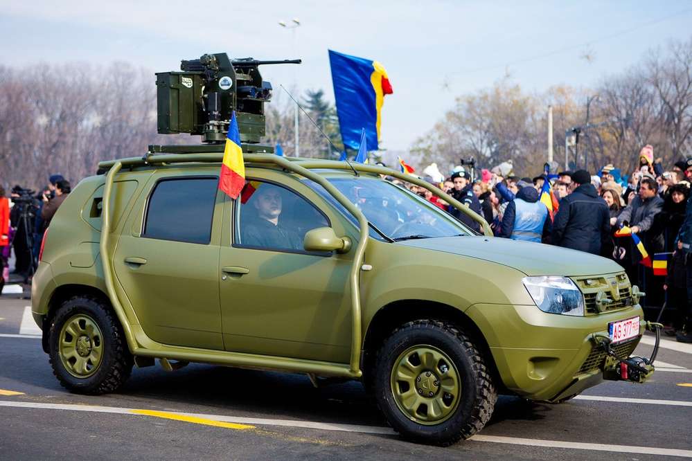 В Румынии представили военный вариант Dacia Duster