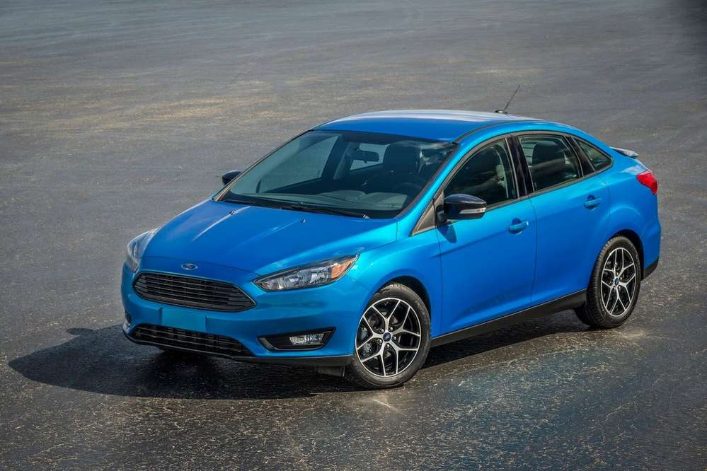 Ford показал обновленный седан Focus
