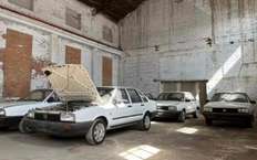 Заброшенный склад с пятью новыми Volkswagen Santana 2012 года выпуска
