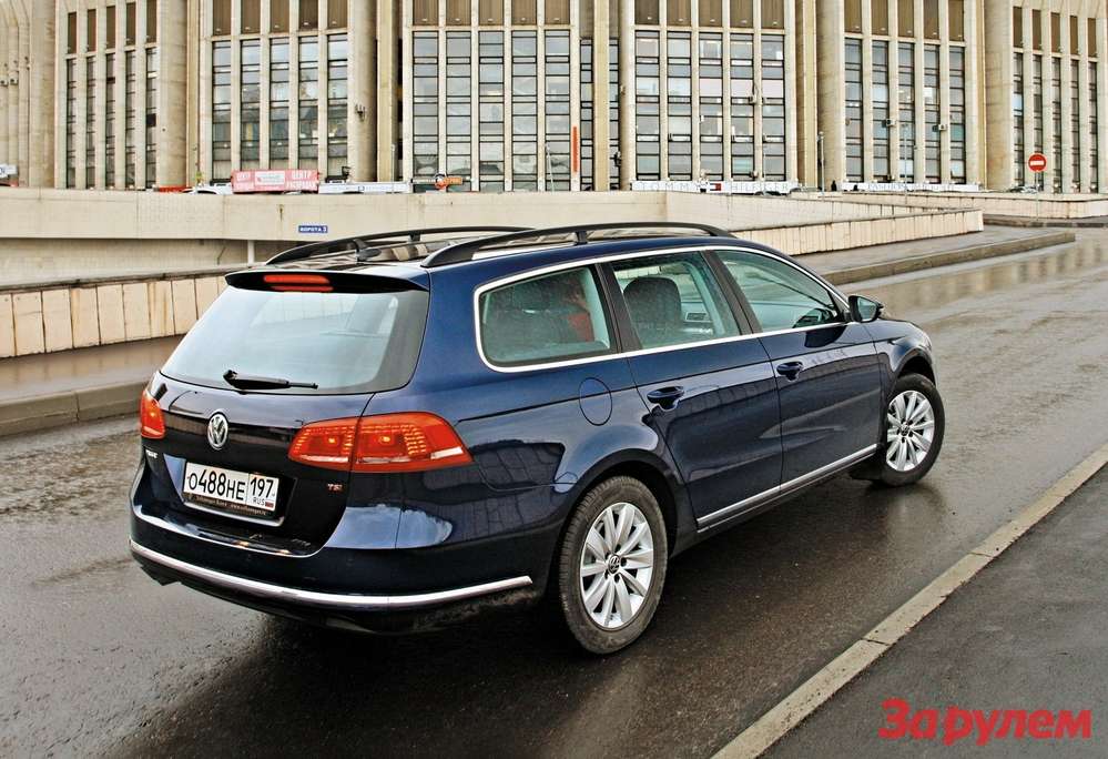 VW Passat Variant Comfortline (1.8 TSI, 7-ст. DSG): 1 396 130 руб. 