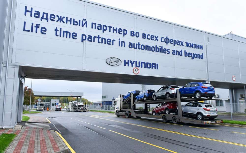 На заводе Hyundai в Санкт-Петербурге начали увольнять сотрудников