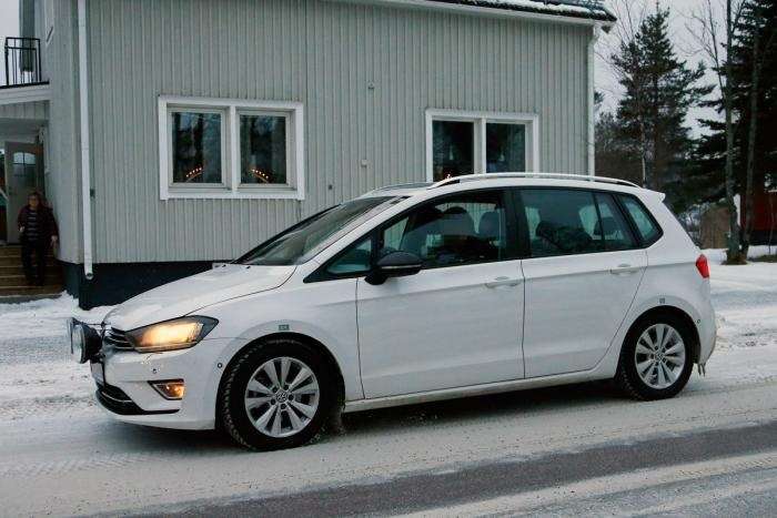 Шпионы подловили новый компактвэн VW Golf Sportsvan