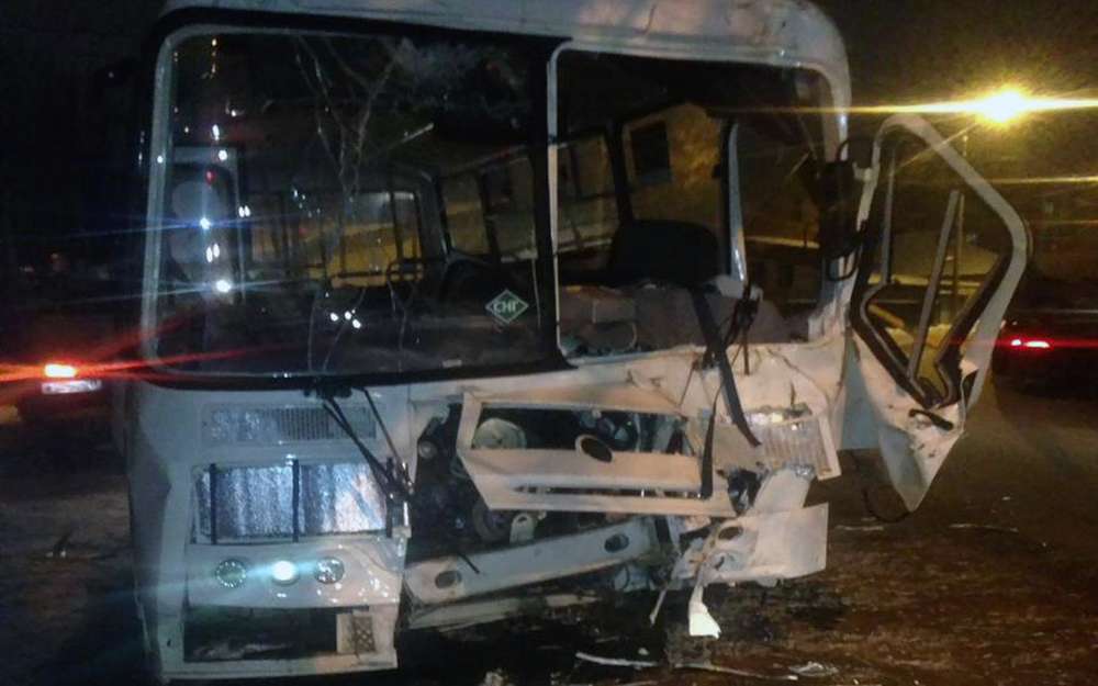 14 человек пострадали в ДТП с автобусом