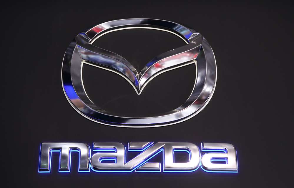 Mazda покажет новый автомобиль на Токийском автосалоне