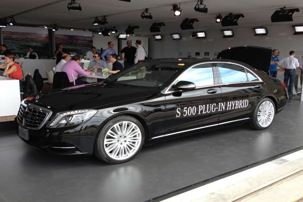 В Торонто показали Mercedes S-class с расходом 3 л/100 км