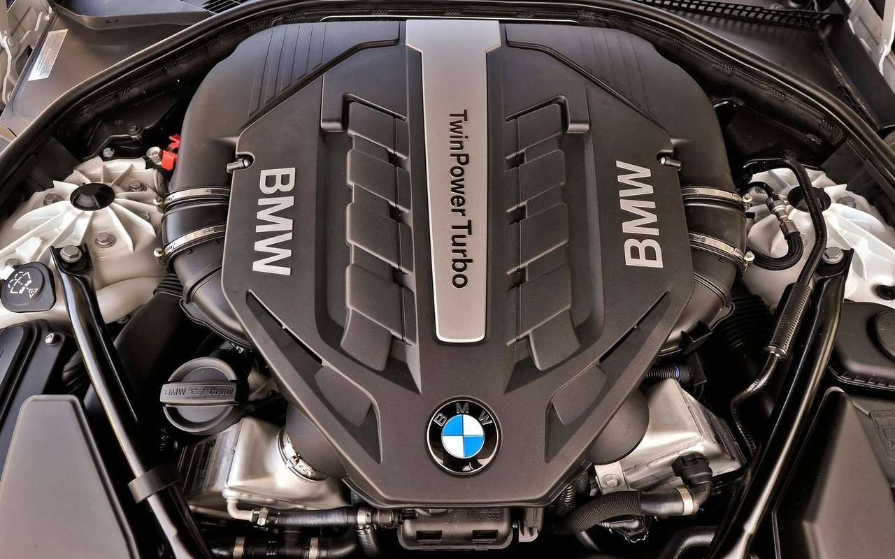 BMW сохранит производство бензиновых и дизельных двигателей
