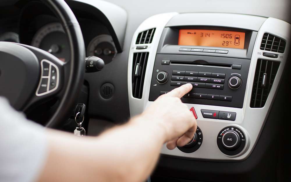 Названо самое популярное радио у водителей