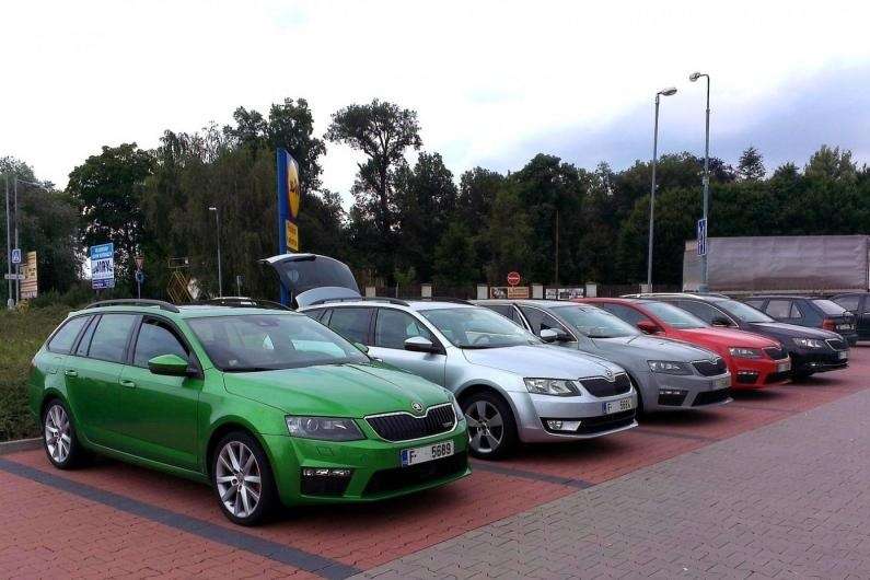 В Чехии запечатлели «живые» Skoda Octavia RS нового поколения