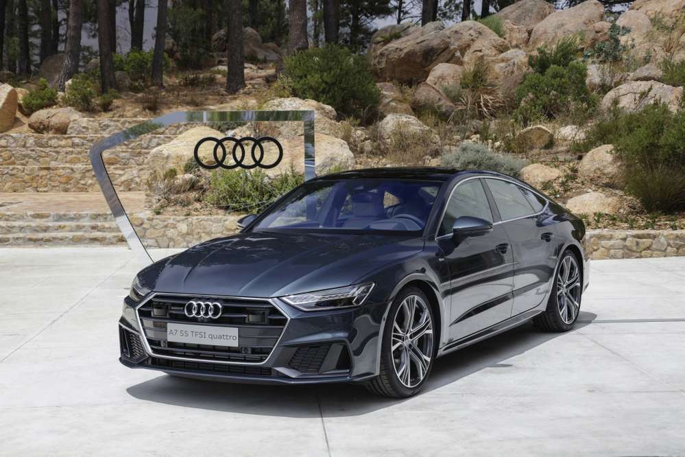 Audi отзывает автомобили: утекает охлаждающая жидкость