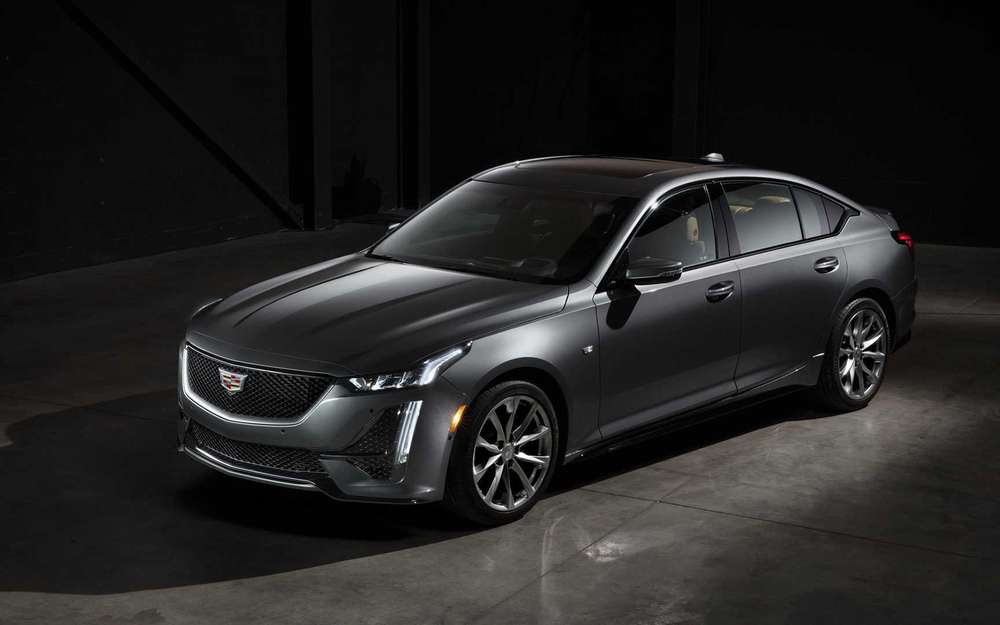 Cadillac меняет три седана на один - премьера CT5