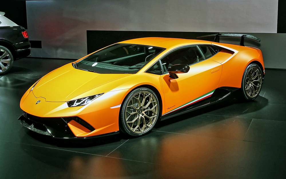 Тайны чемпиона: Lamborghini представила суперкар Huracan Performante