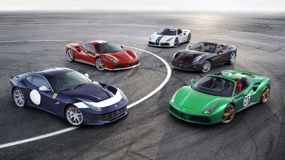 История в нарядах: Ferrari анонсировала 350 юбилейных моделей