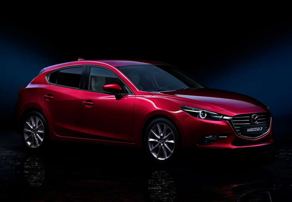 Обновленная Mazda 3: цены и дата старта продаж