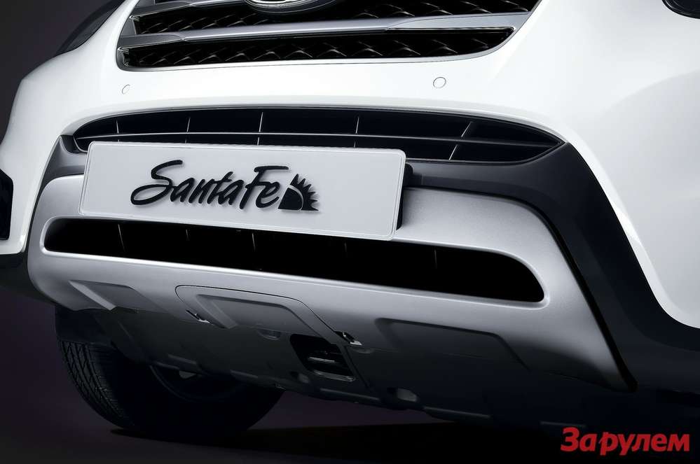 Hyundai слегка обновила кроссовер Santa Fe
