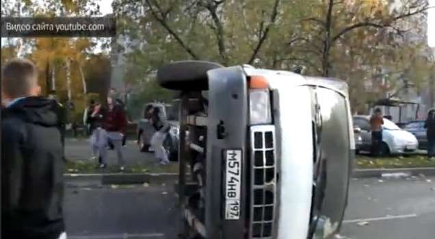 В беспорядках в Бирюлеве пострадали 10 автомобилей