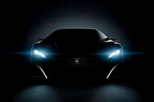 Peugeot покажет в Париже суперкар с гибридным приводом