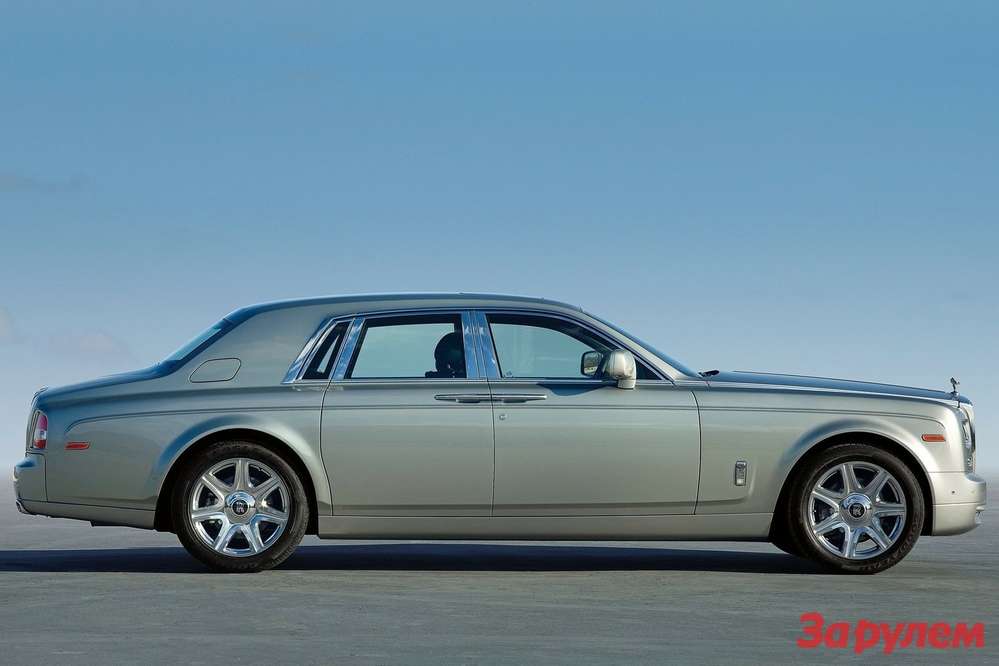 Rolls-Royce Phantom простоит на конвейере 13 лет