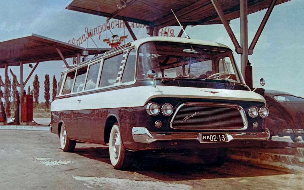 Первый образец ЗИЛ‑118 Юность. В начале 1960‑х ­автобус выглядел очень эффектно.