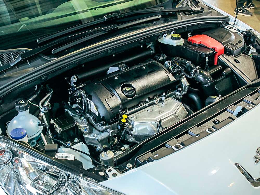 Тест-ремонт: обслуживаем Peugeot 408 своими силами