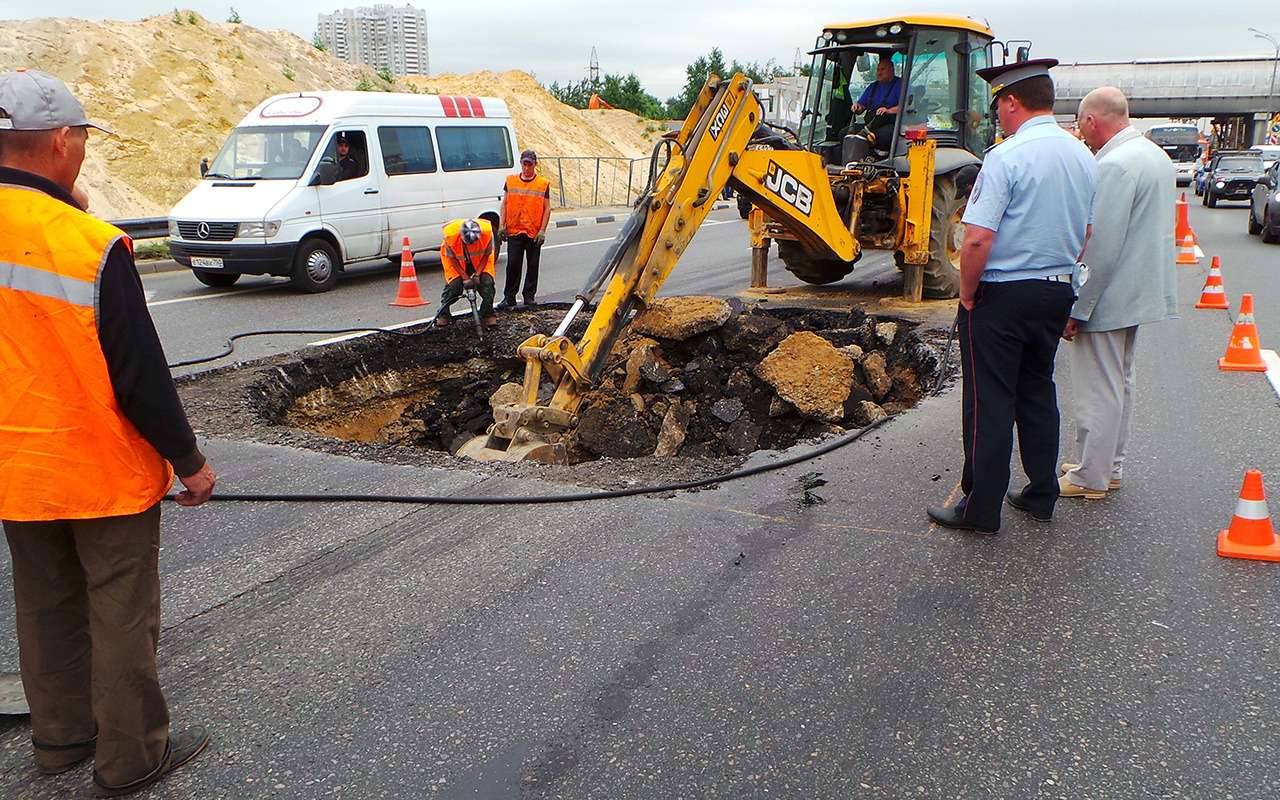 ГИБДД вернет себе полномочия по контролю за ремонтом дорог