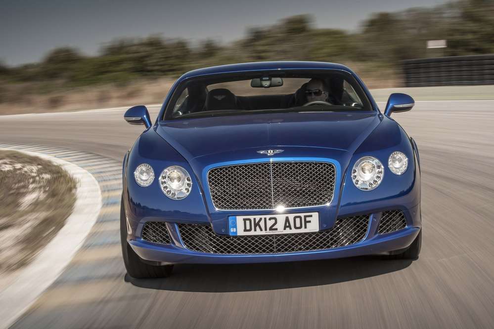 Официальная мировая премьера Bentley Continental GT Speed состоится на ММАС-2012. Презентация купе пройдет утром 29 августа - первым делом с новинкой ознакомят представителей прессы