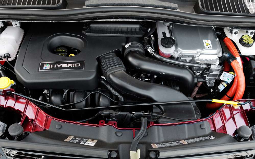 Ford бесплатно перепрограммирует гибридные авто для экономии топлива