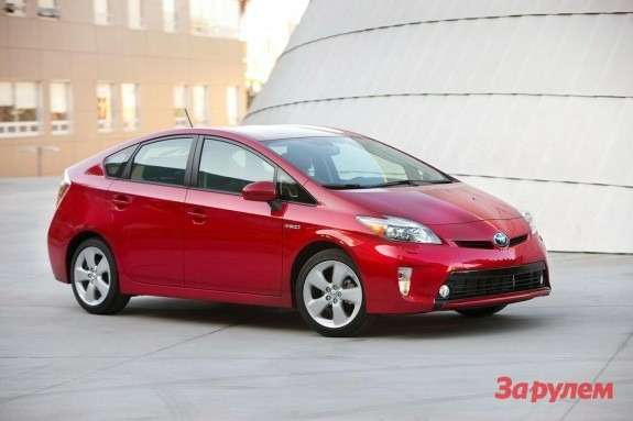 Toyota подновила свой самый продаваемый гибрид